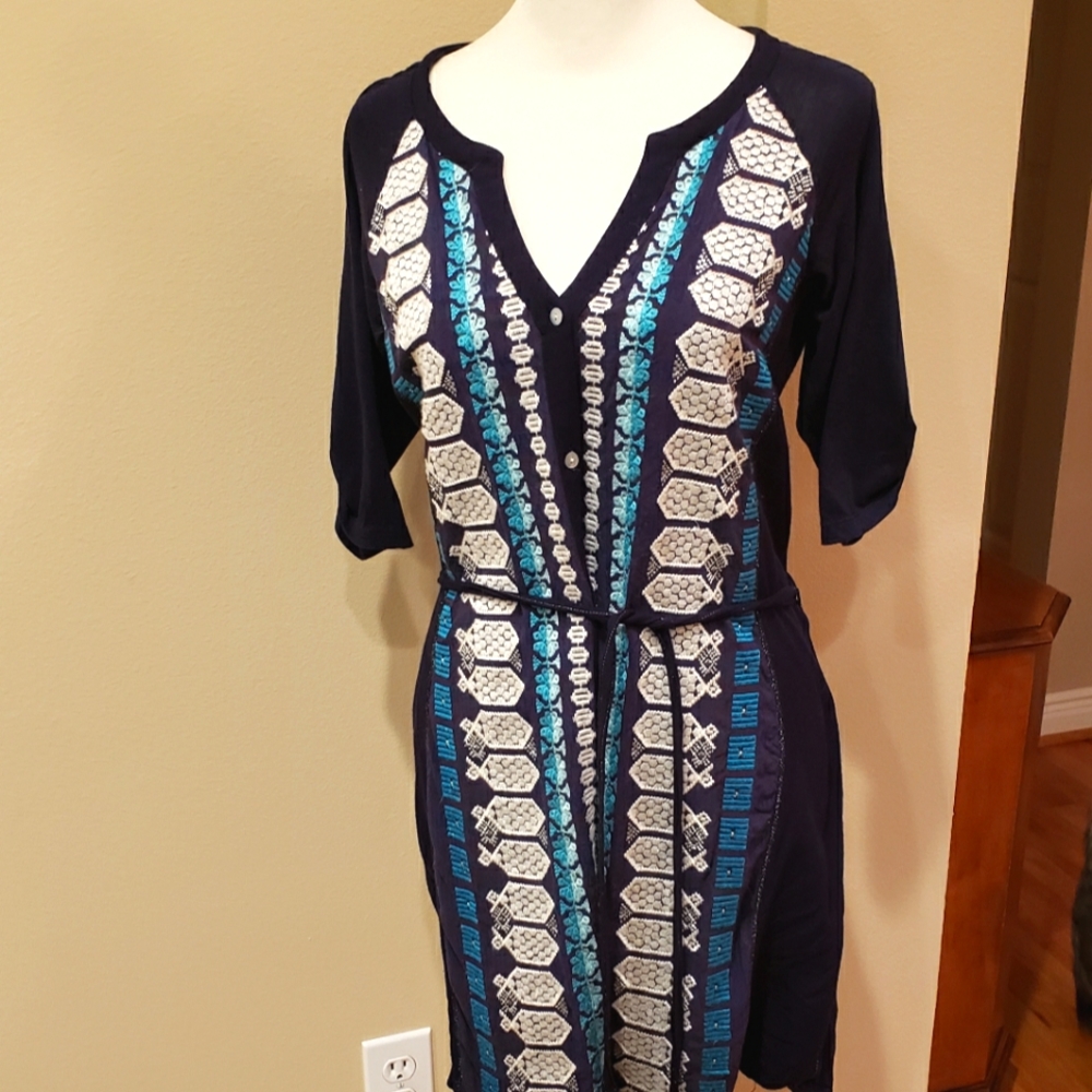 Anthropologie embroidered tunic